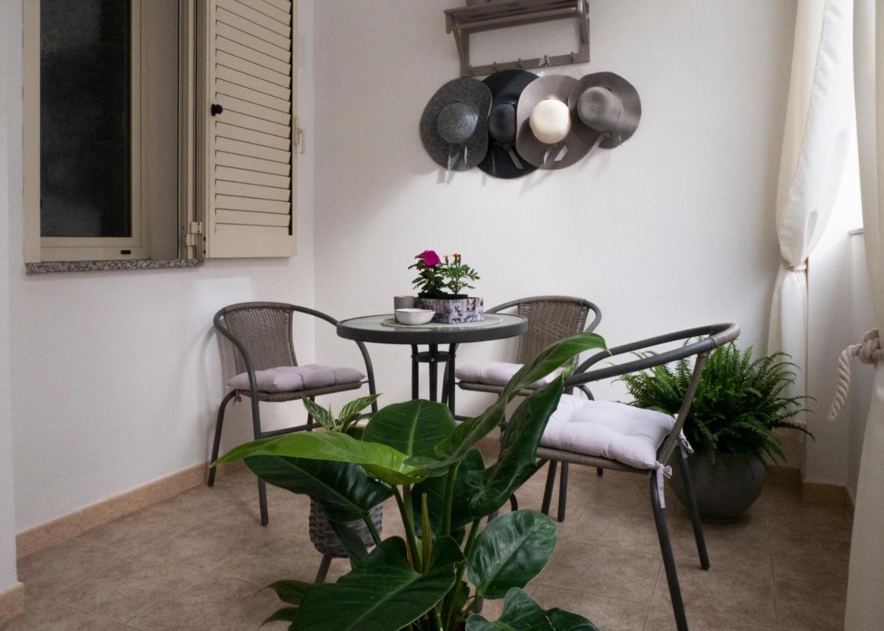 Hotel Domo Anna Villasimius Exteriér fotografie