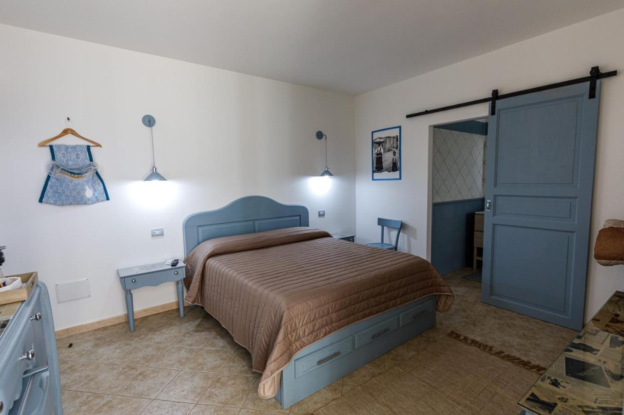 Hotel Domo Anna Villasimius Exteriér fotografie