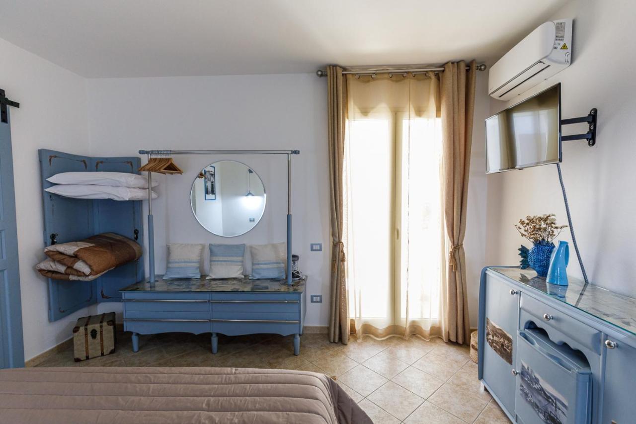Hotel Domo Anna Villasimius Exteriér fotografie