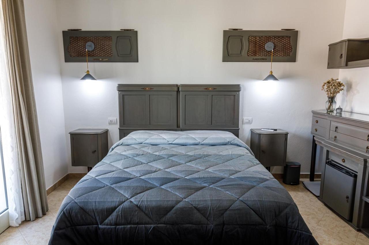 Hotel Domo Anna Villasimius Exteriér fotografie