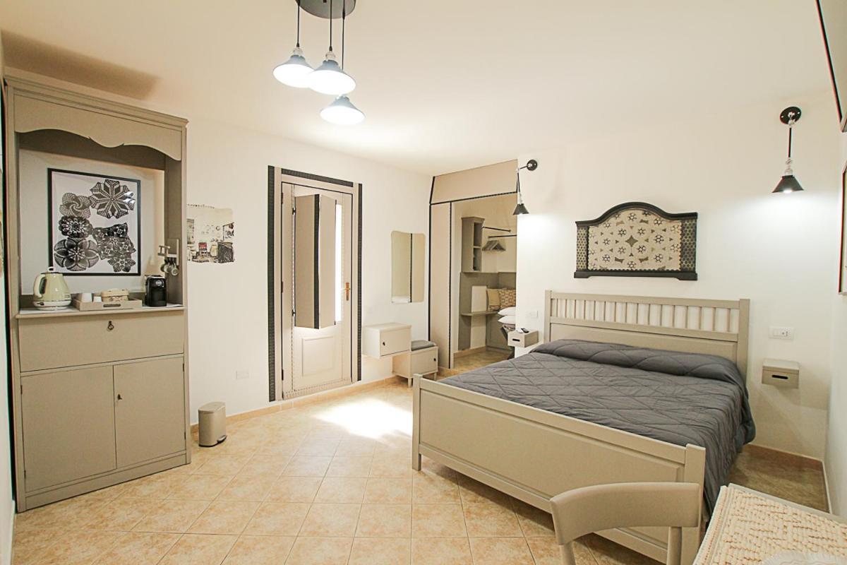 Hotel Domo Anna Villasimius Exteriér fotografie